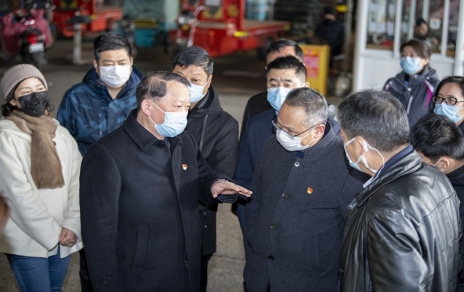 黄冈市委常委、、、黄冈经开区党工委书记陈利众莅临我司领导防疫保供工作